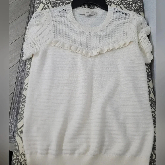 Loft Maternity Ruffle Puff Sleeve Petite Small Sweater Tee - Picture 9 of 9